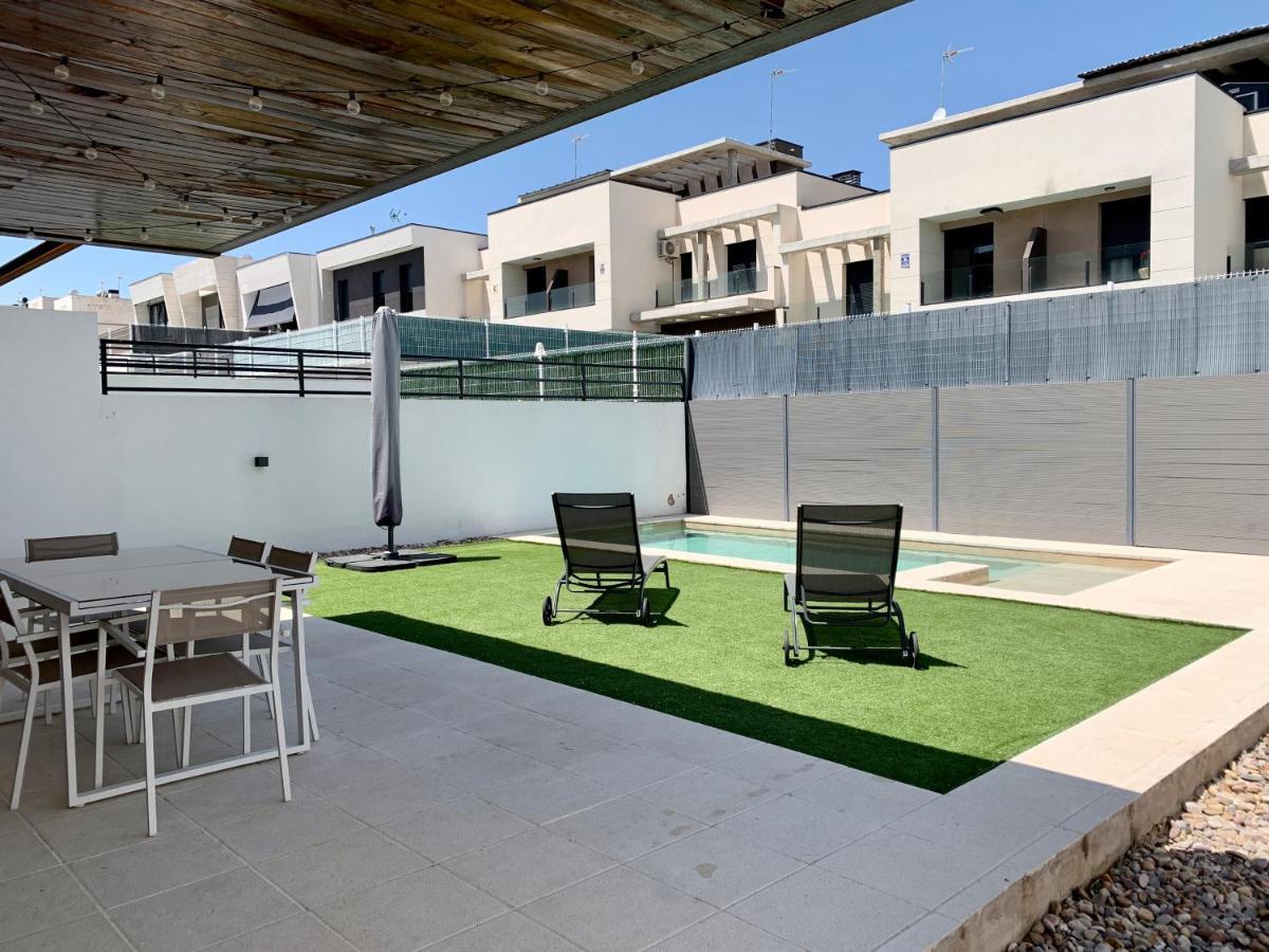 ארויומולינוס Chalet Con Piscina Privada A 25 Min De Madrid מראה חיצוני תמונה
