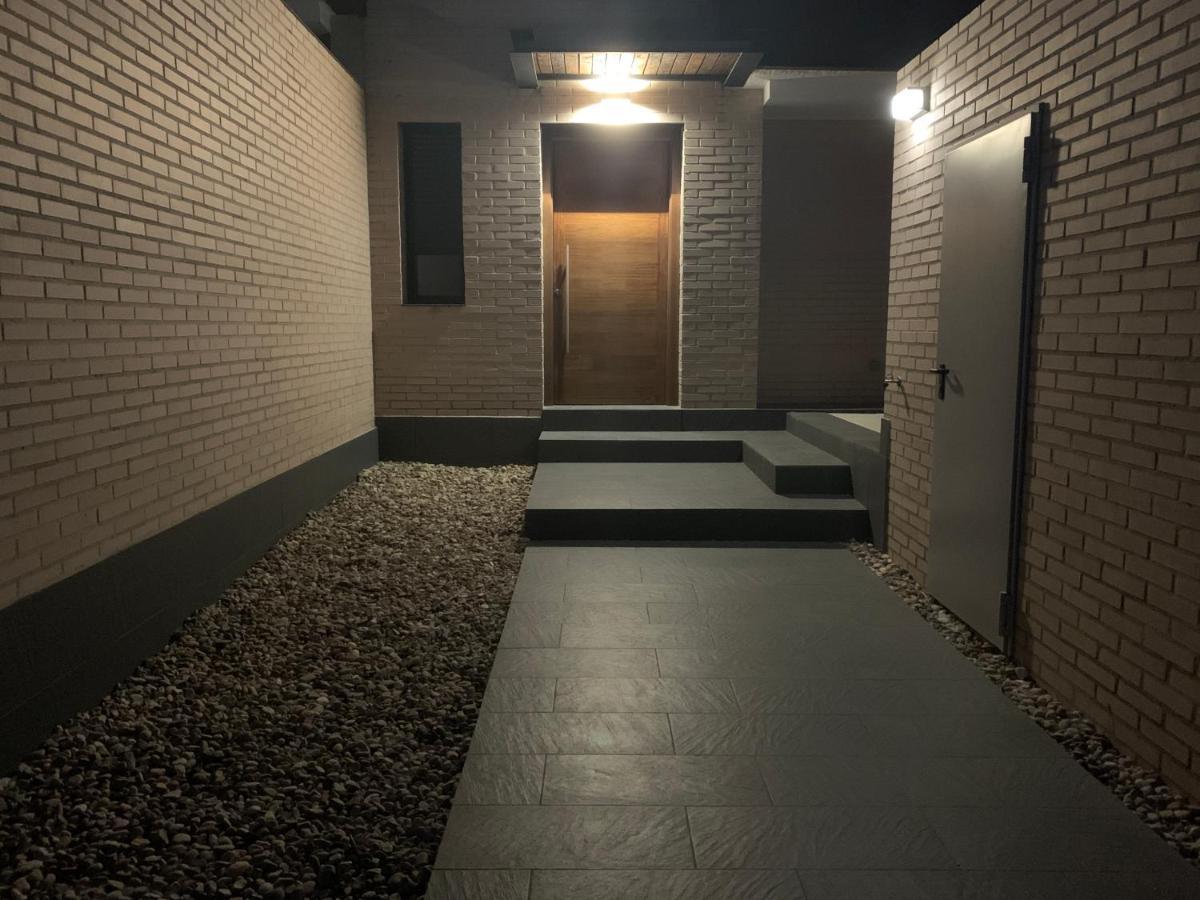 ארויומולינוס Chalet Con Piscina Privada A 25 Min De Madrid מראה חיצוני תמונה